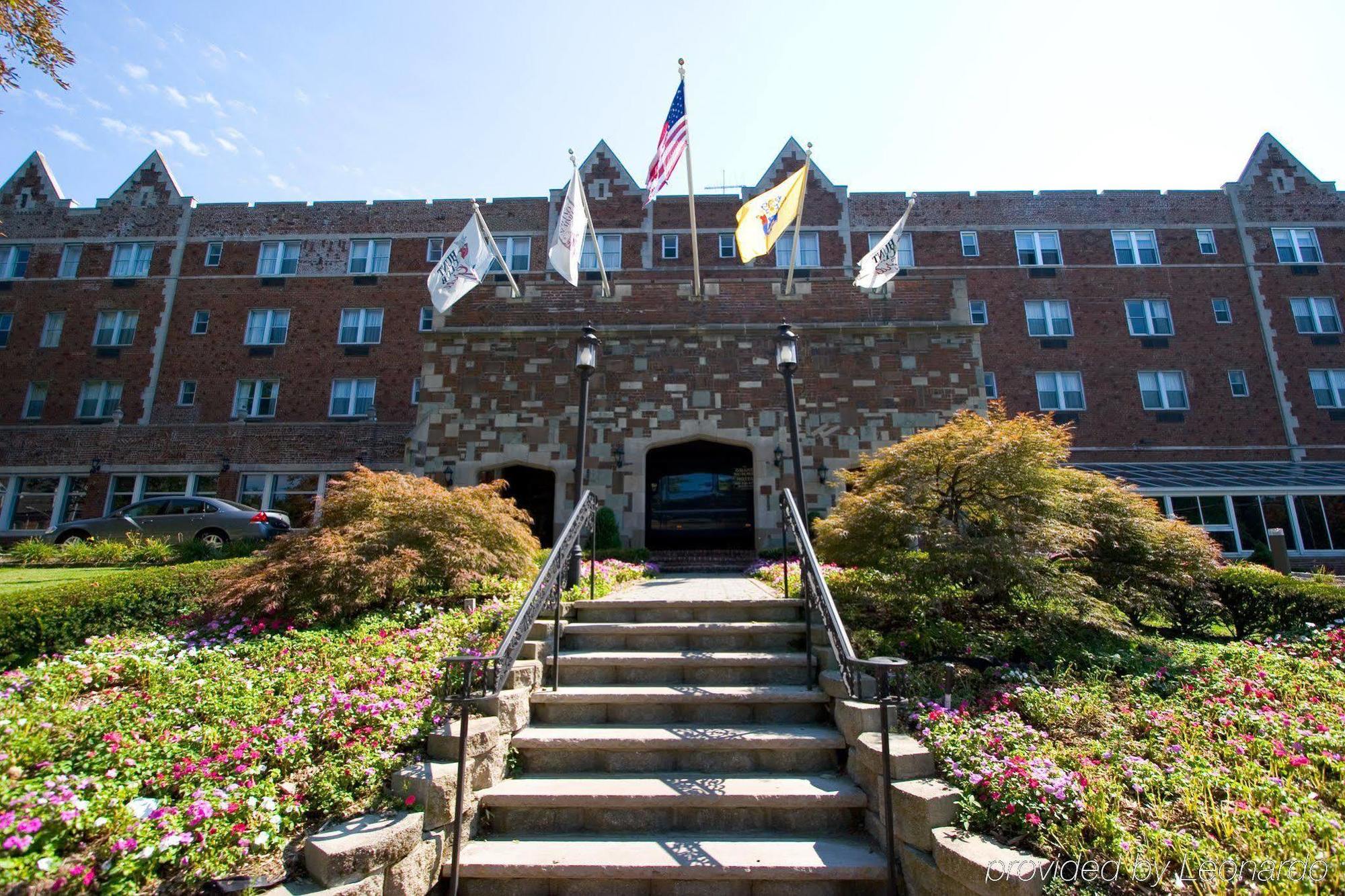 The Albion Summit Hotel Exterior foto
